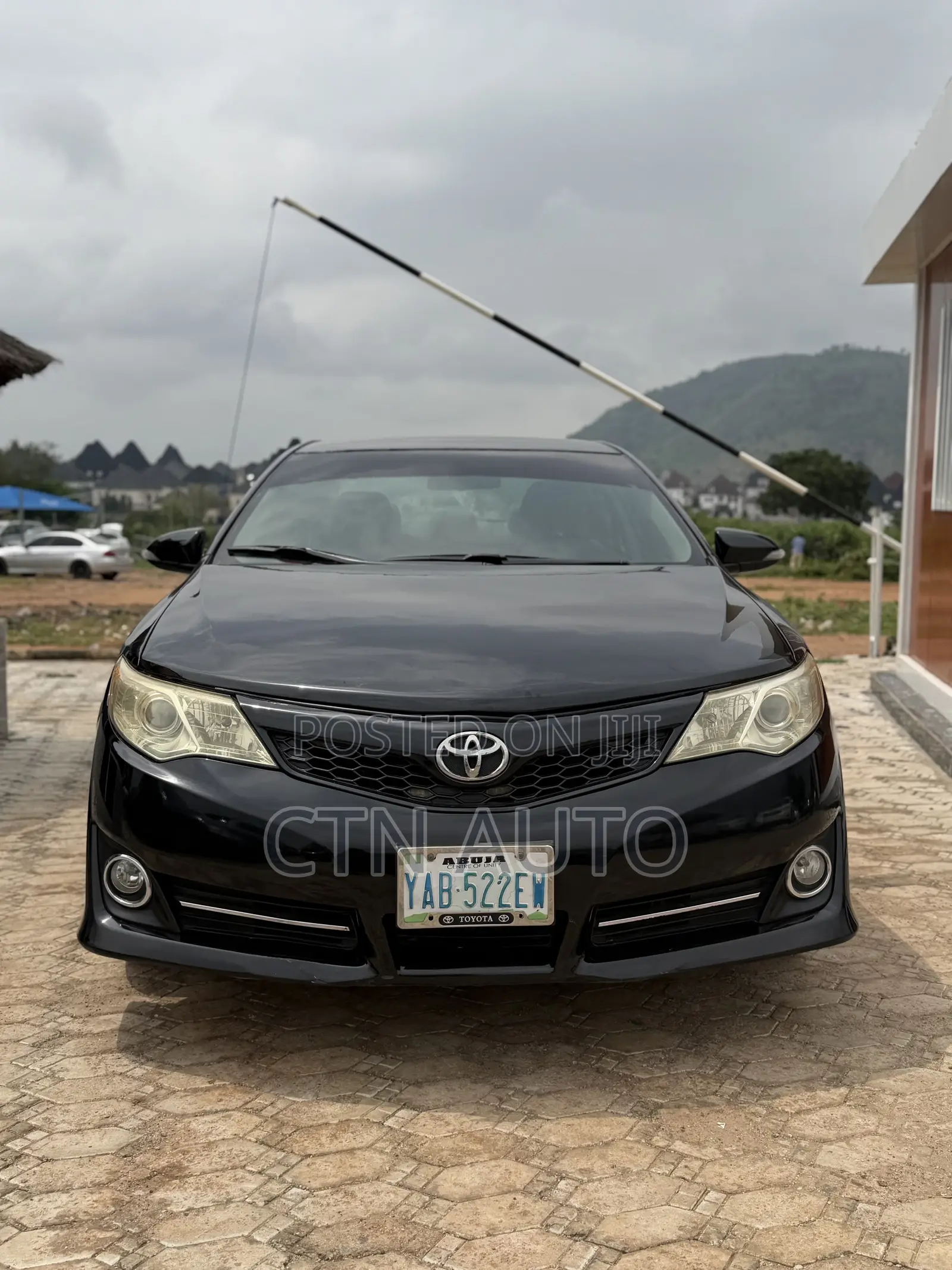 Toyota Camry SE 4dr Sedan (2.5L 4cyl 6A) 2013 Black