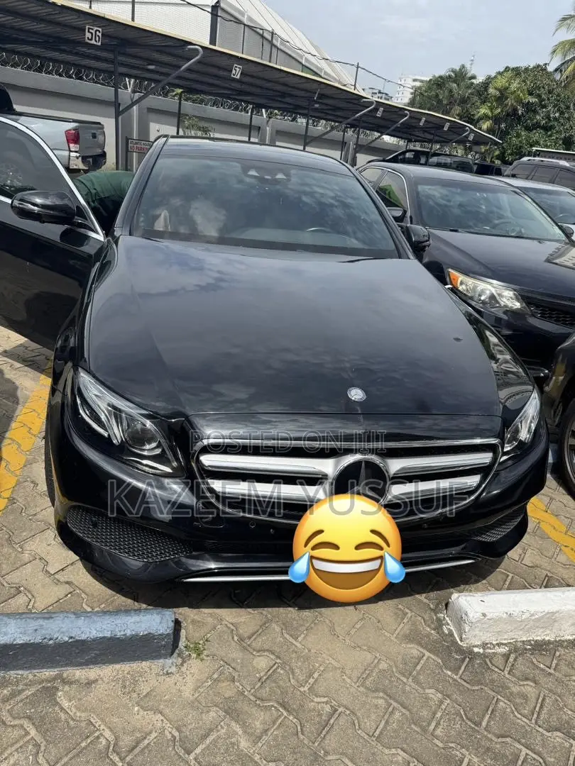 Mercedes-Benz E400 2021 Black