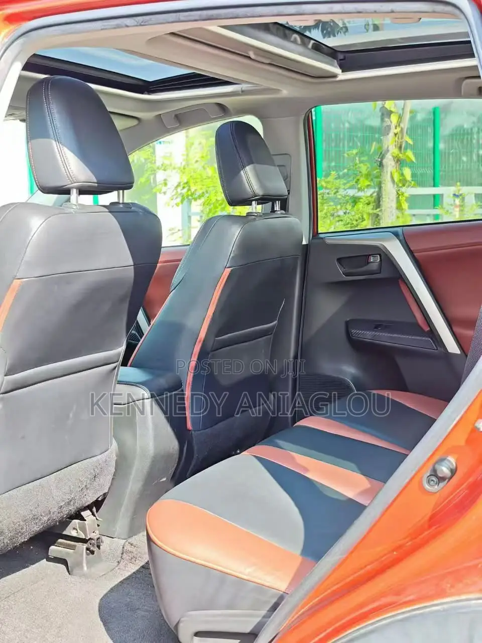 Toyota RAV4 XLE AWD (2.5L 4cyl 6A) 2013 Orange