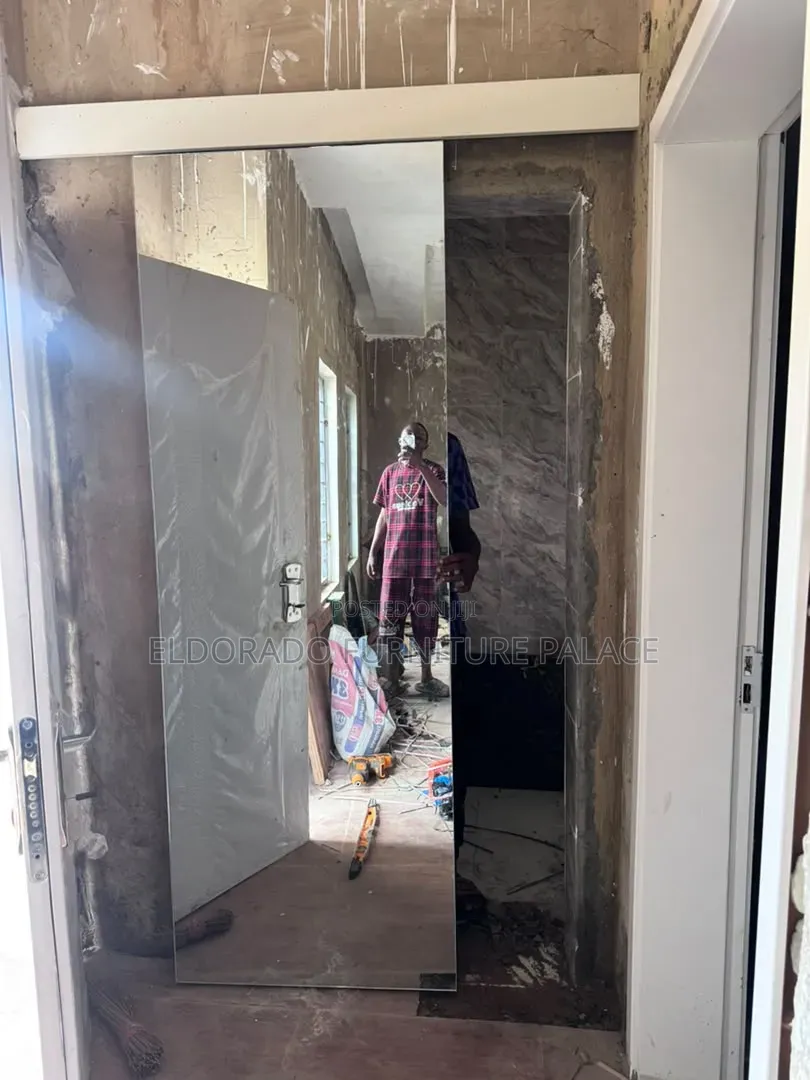 Quality Wooden Sliding Mirror Doors