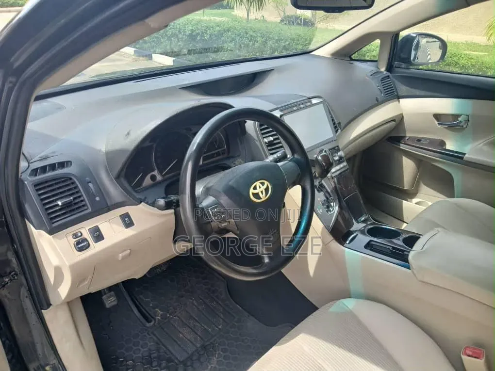 Toyota Venza 2010 Black
