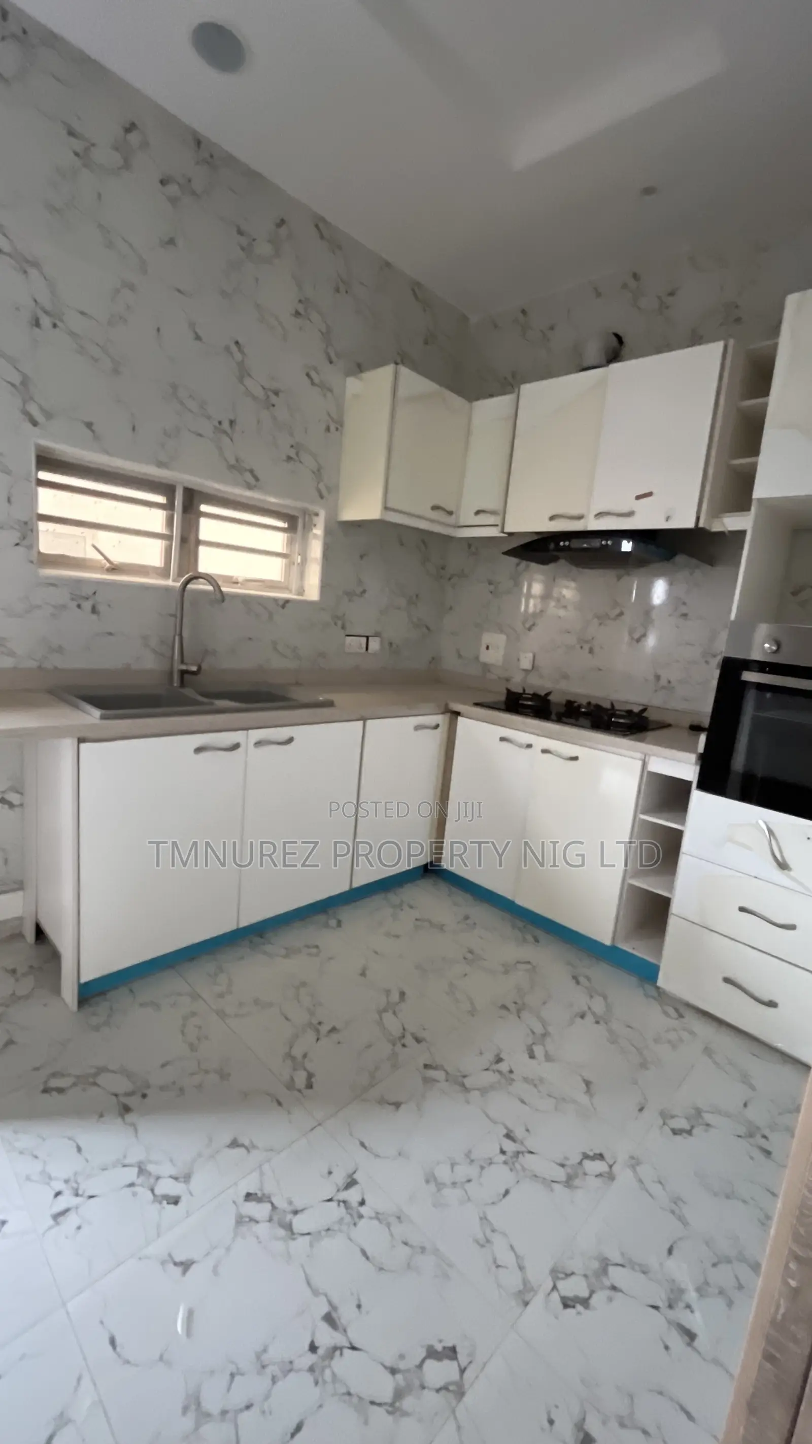 4bdrm Duplex in Conservation, Chevron for rent
