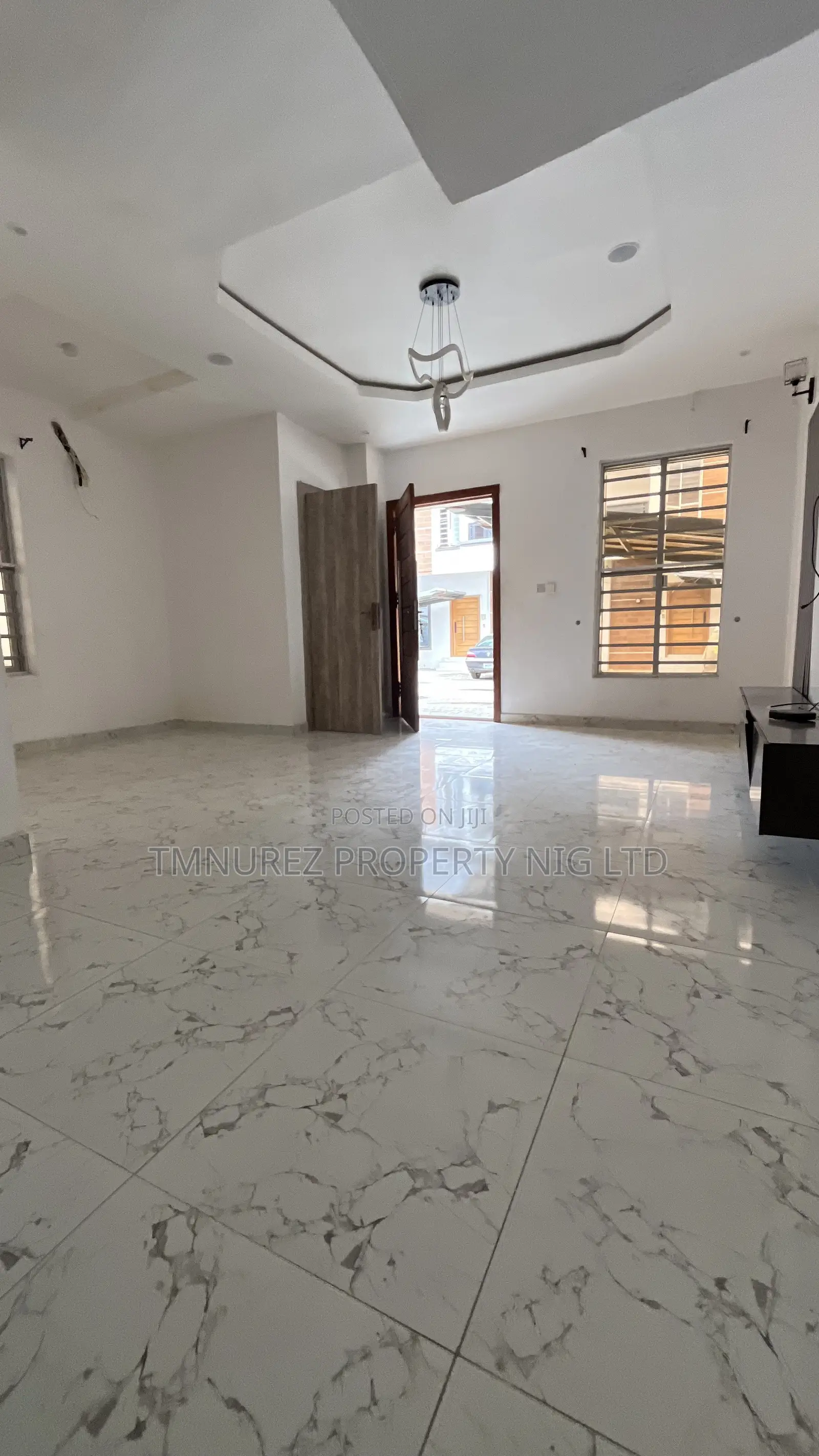 4bdrm Duplex in Conservation, Chevron for rent