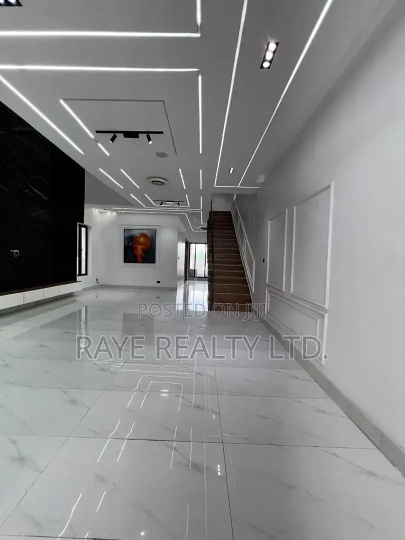 5bdrm Duplex in Ajah for sale