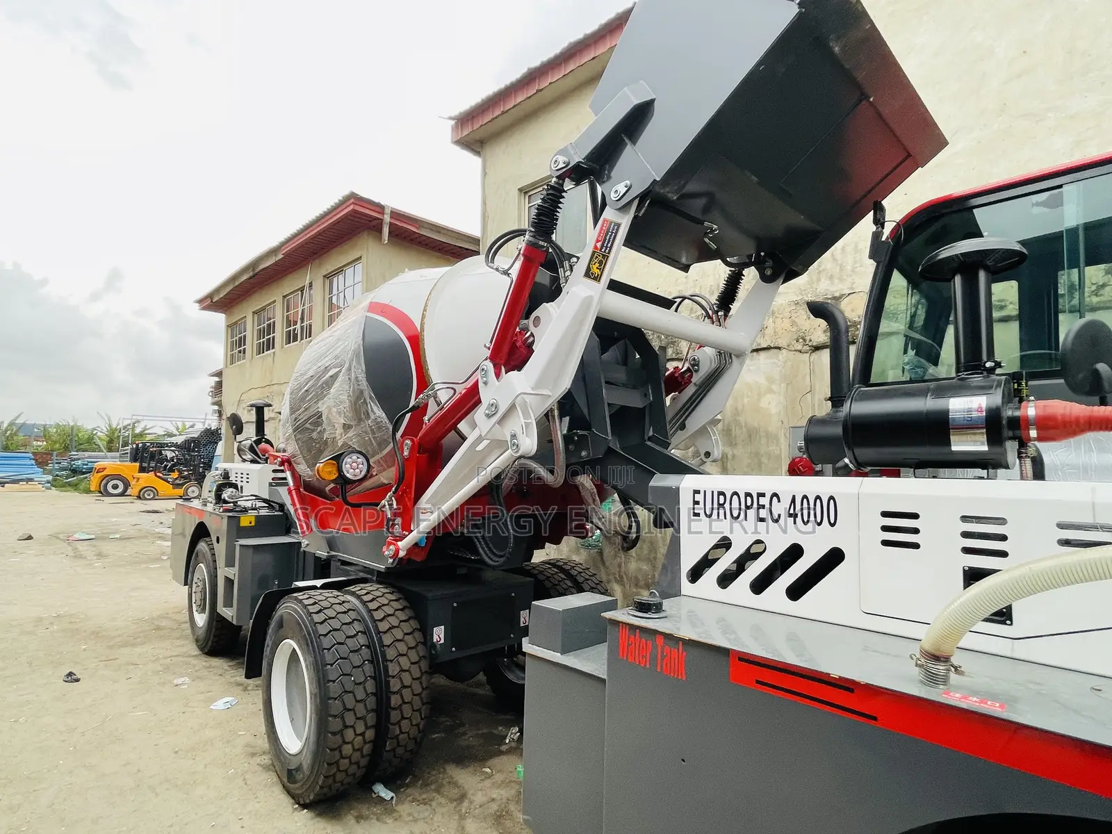 Self Loading Concrete Mixer 6.5 Cubic Truck