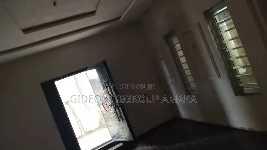 3bdrm Bungalow in Benin City for sale