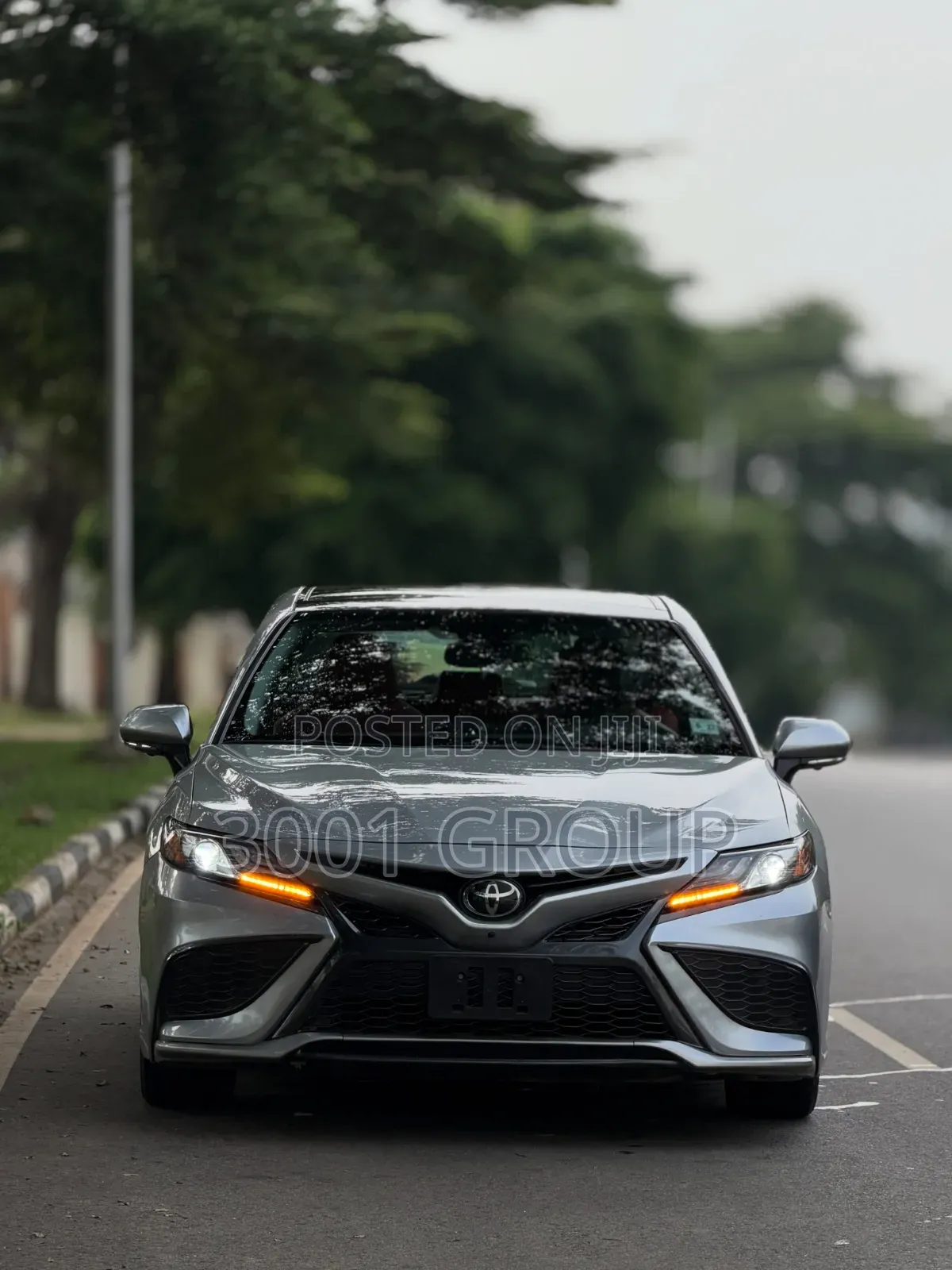 Toyota Camry 2022 Silver