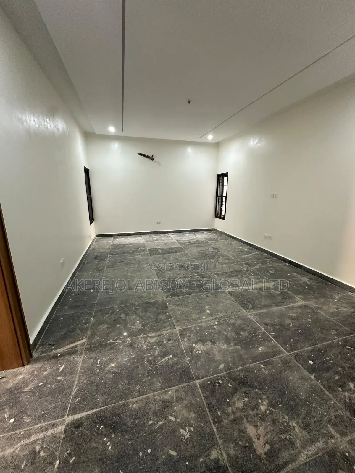 4bdrm Duplex in Lifecamp Abuja for rent