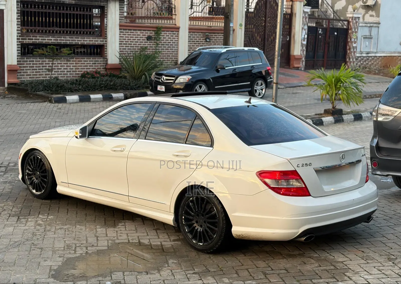 Mercedes-Benz C250 2011 White
