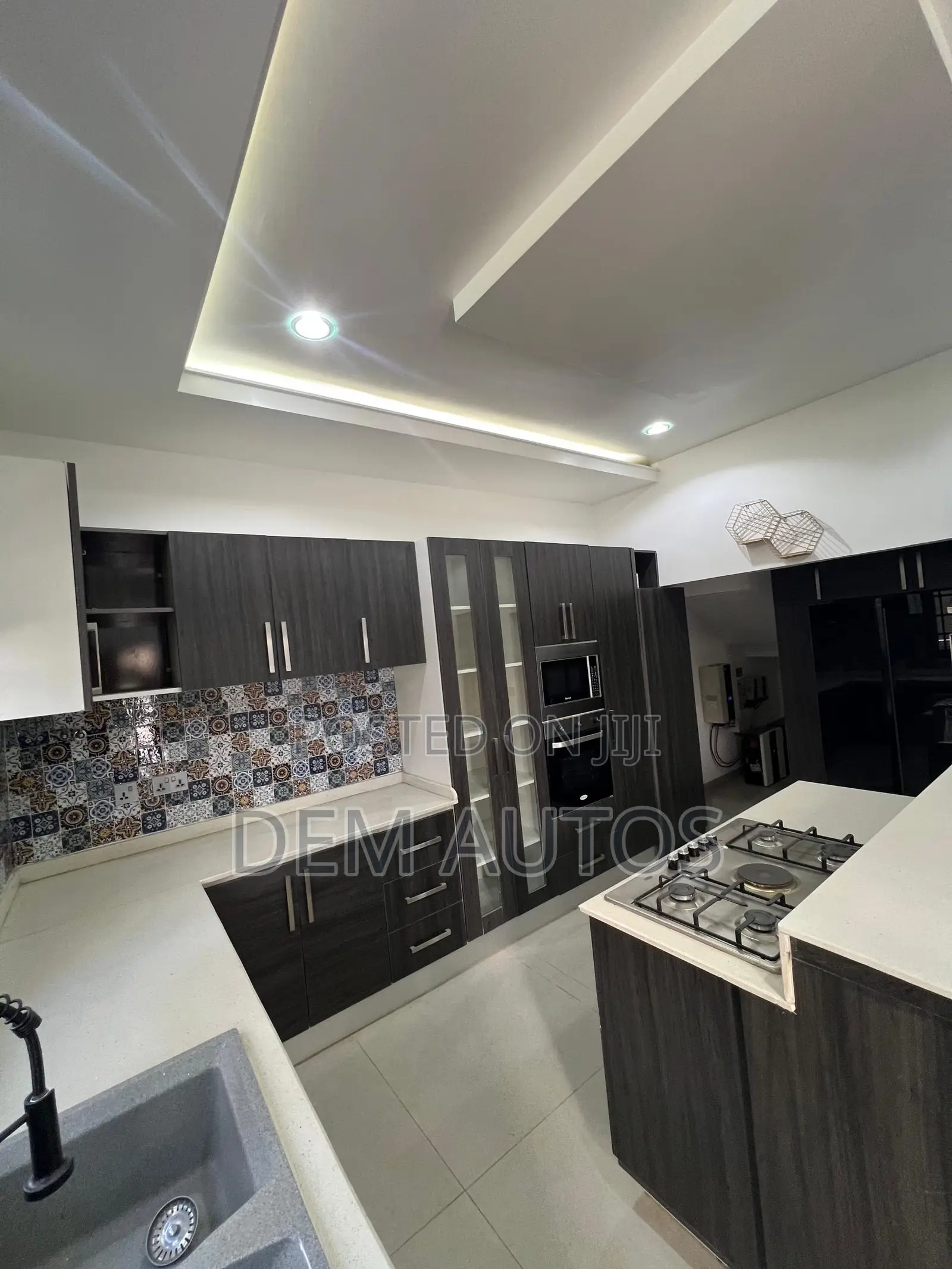 Furnished 4bdrm Townhouse/Terrace in Katampe Extension for sale