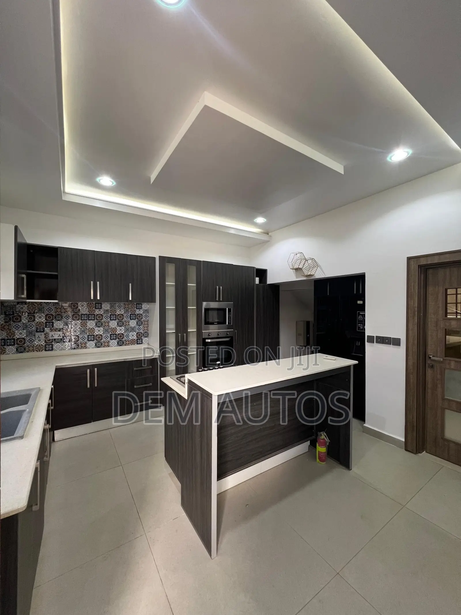 Furnished 4bdrm Townhouse/Terrace in Katampe Extension for sale