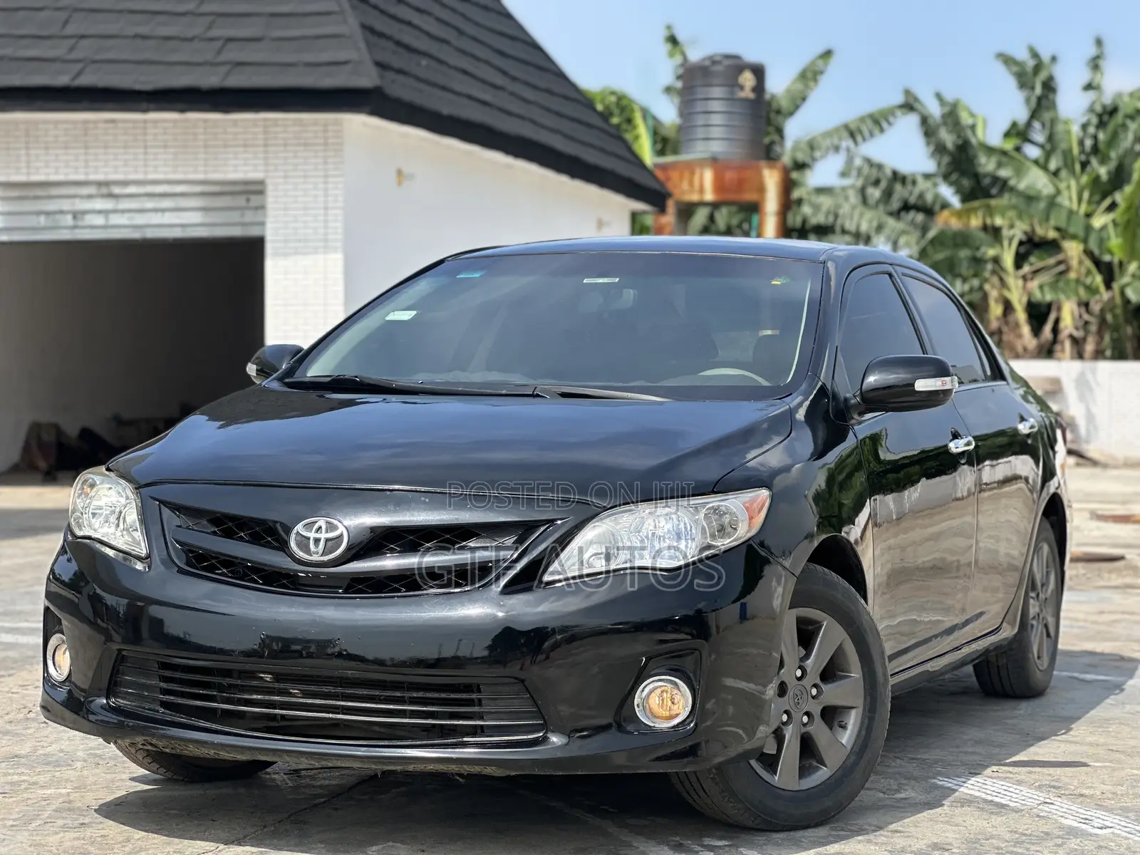 Toyota Corolla LE 4dr Sedan (1.8L 4cyl 4A) 2012 Silver