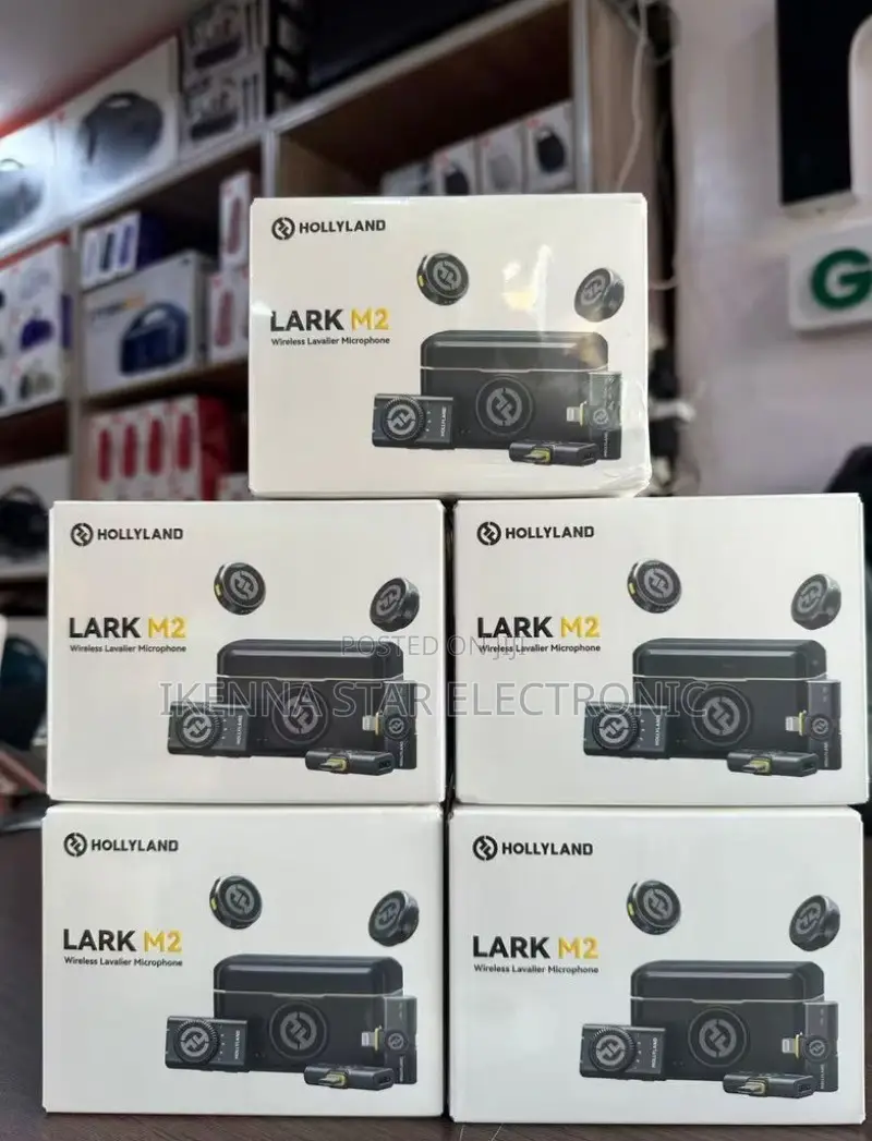 Hollyland Larkk M2 Microphone Combo Wireless Lavalier 300m Range