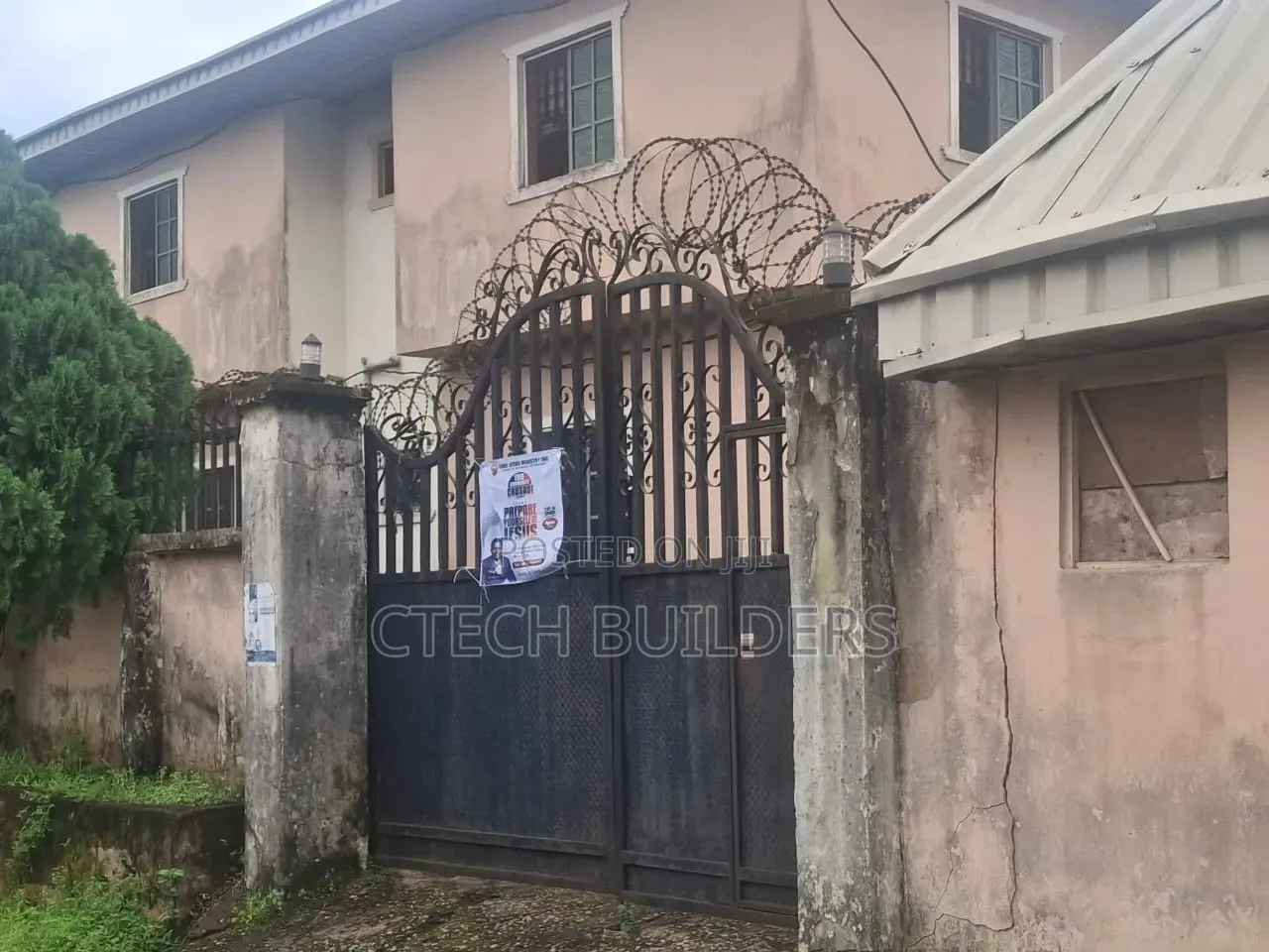 3bdrm Block of Flats in Benin City for sale
