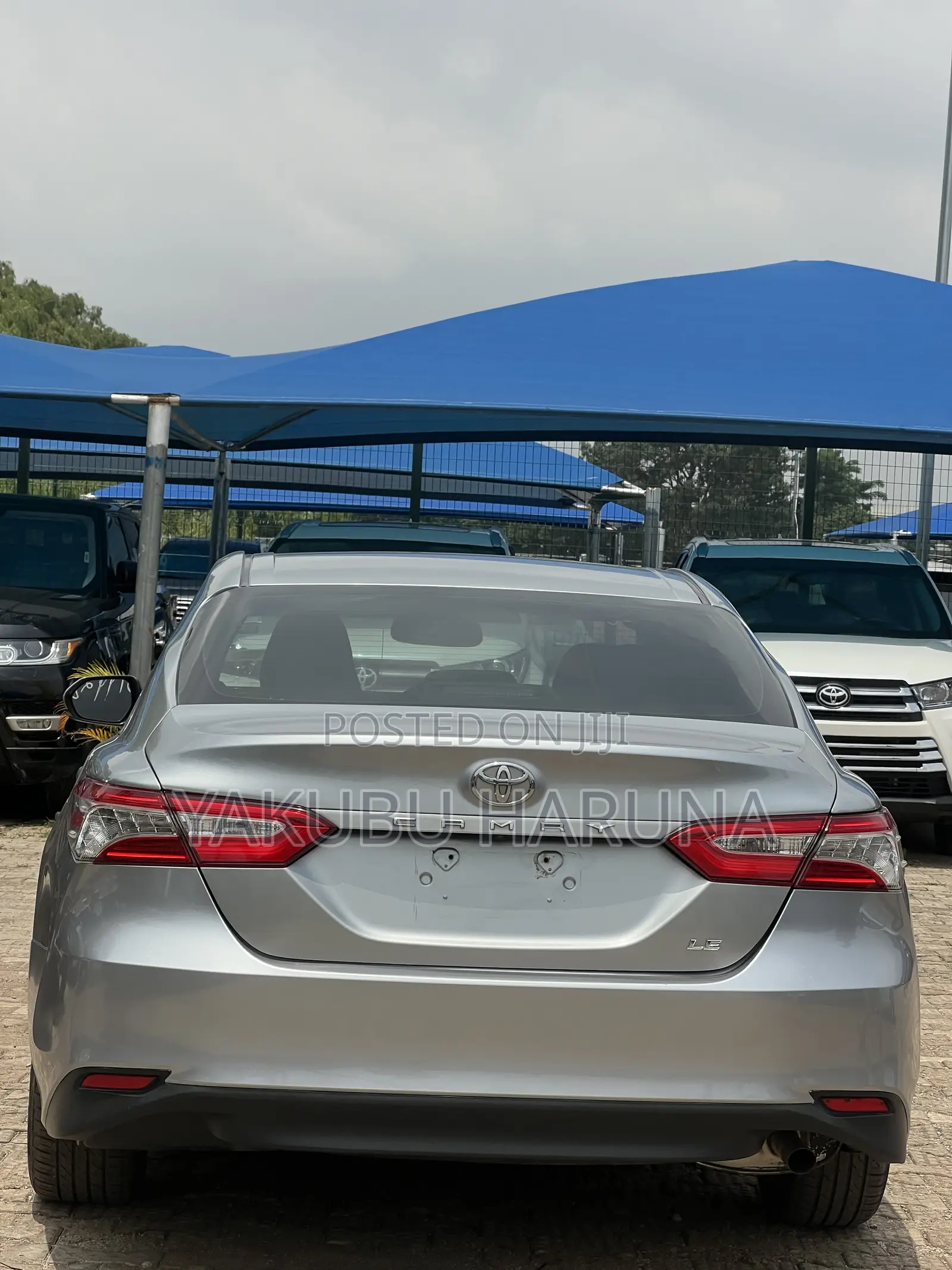 Toyota Camry LE FWD (2.5L 4cyl 8AM) 2018 Silver