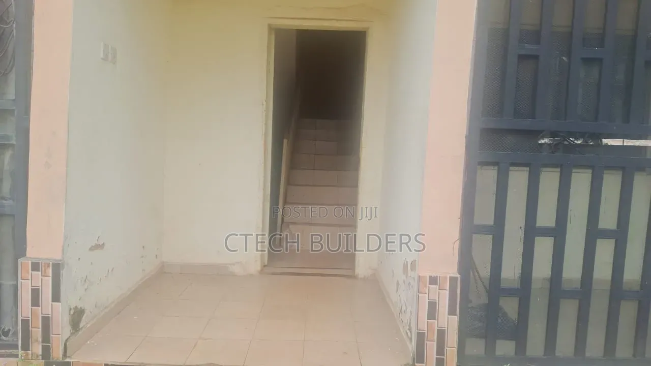 3bdrm Block of Flats in Benin City for sale