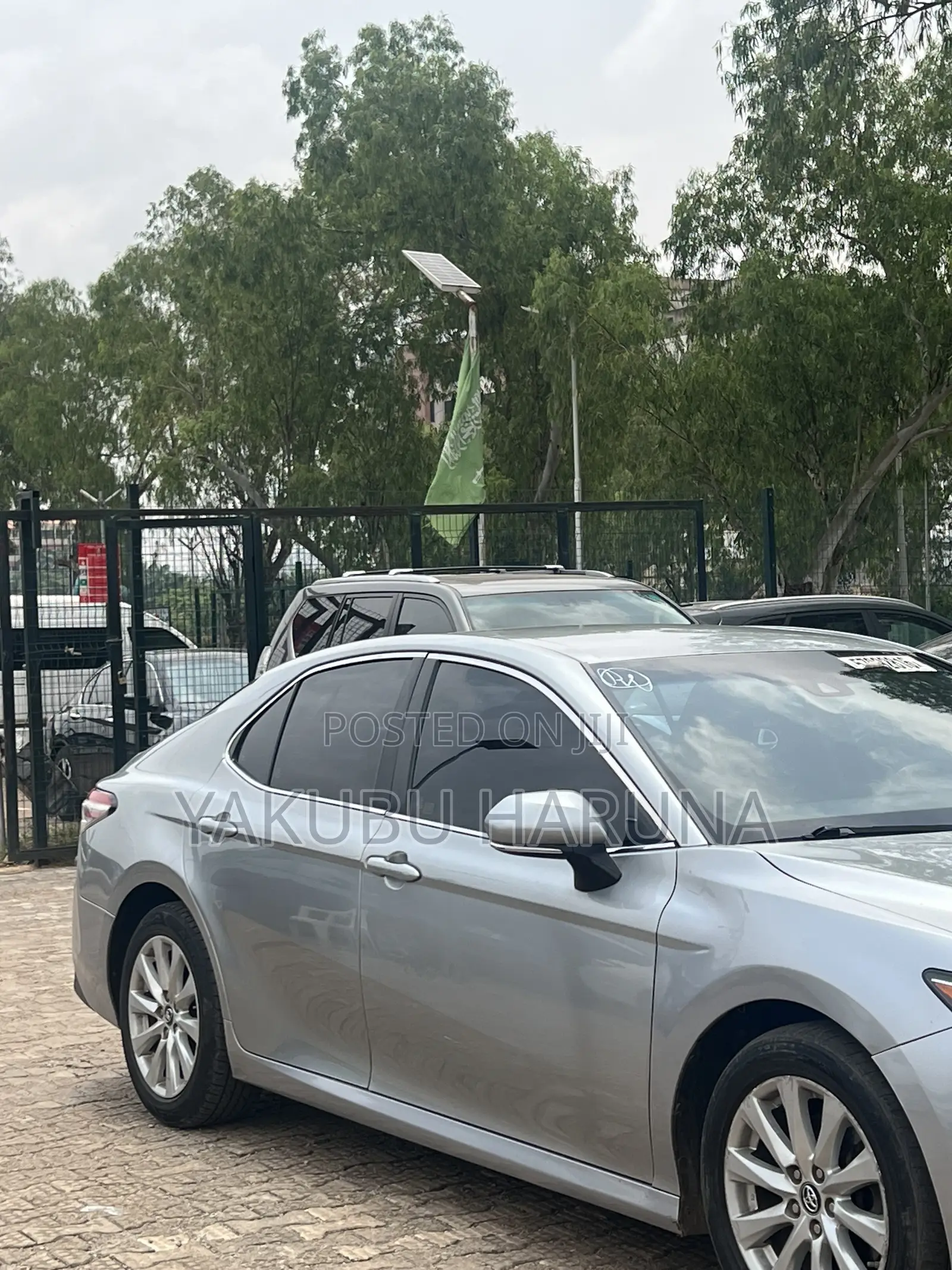 Toyota Camry LE FWD (2.5L 4cyl 8AM) 2018 Silver