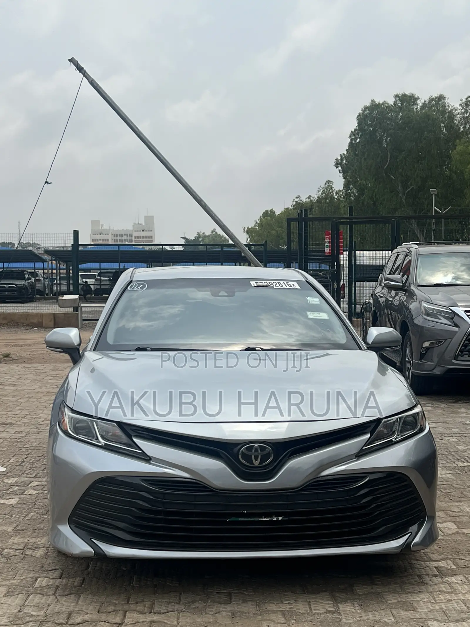 Toyota Camry LE FWD (2.5L 4cyl 8AM) 2018 Silver