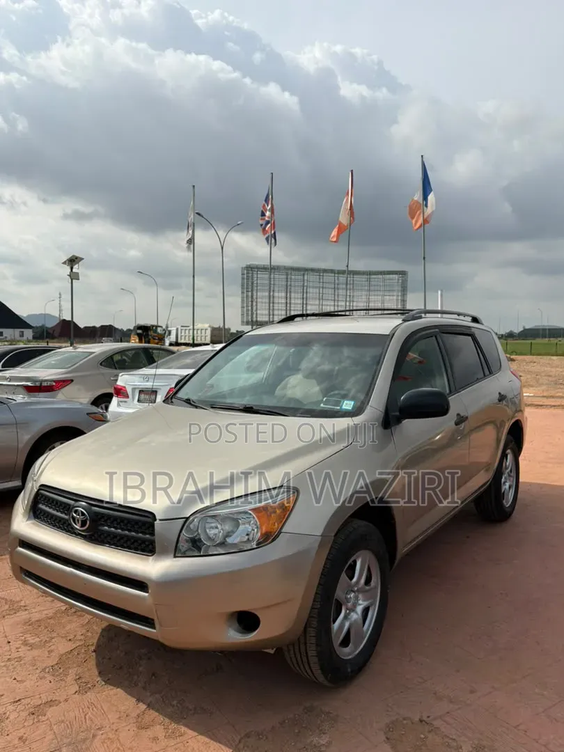 Toyota RAV4 2008 Gold