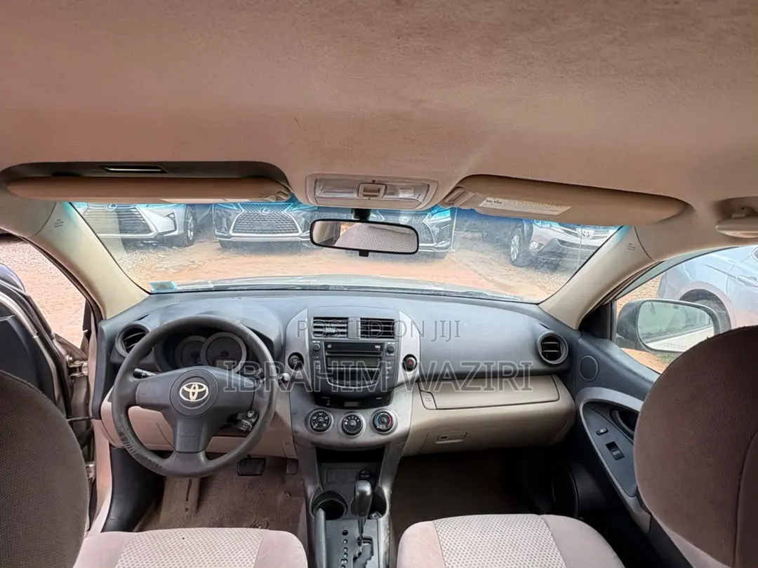 Toyota RAV4 2008 Gold