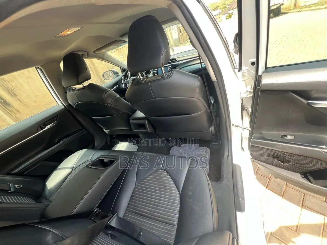Toyota Camry 2020 White