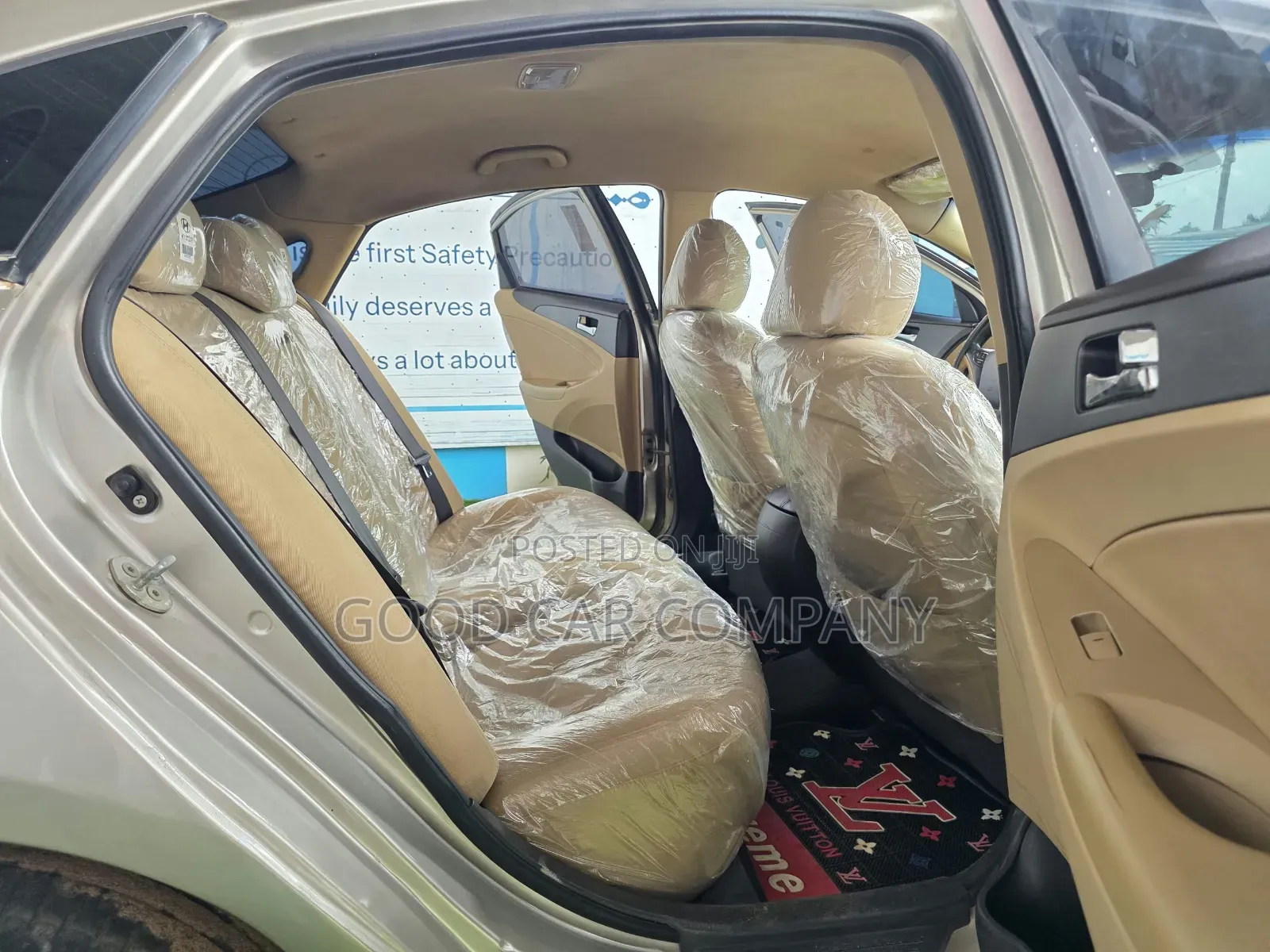 Hyundai Sonata 2010 Gold