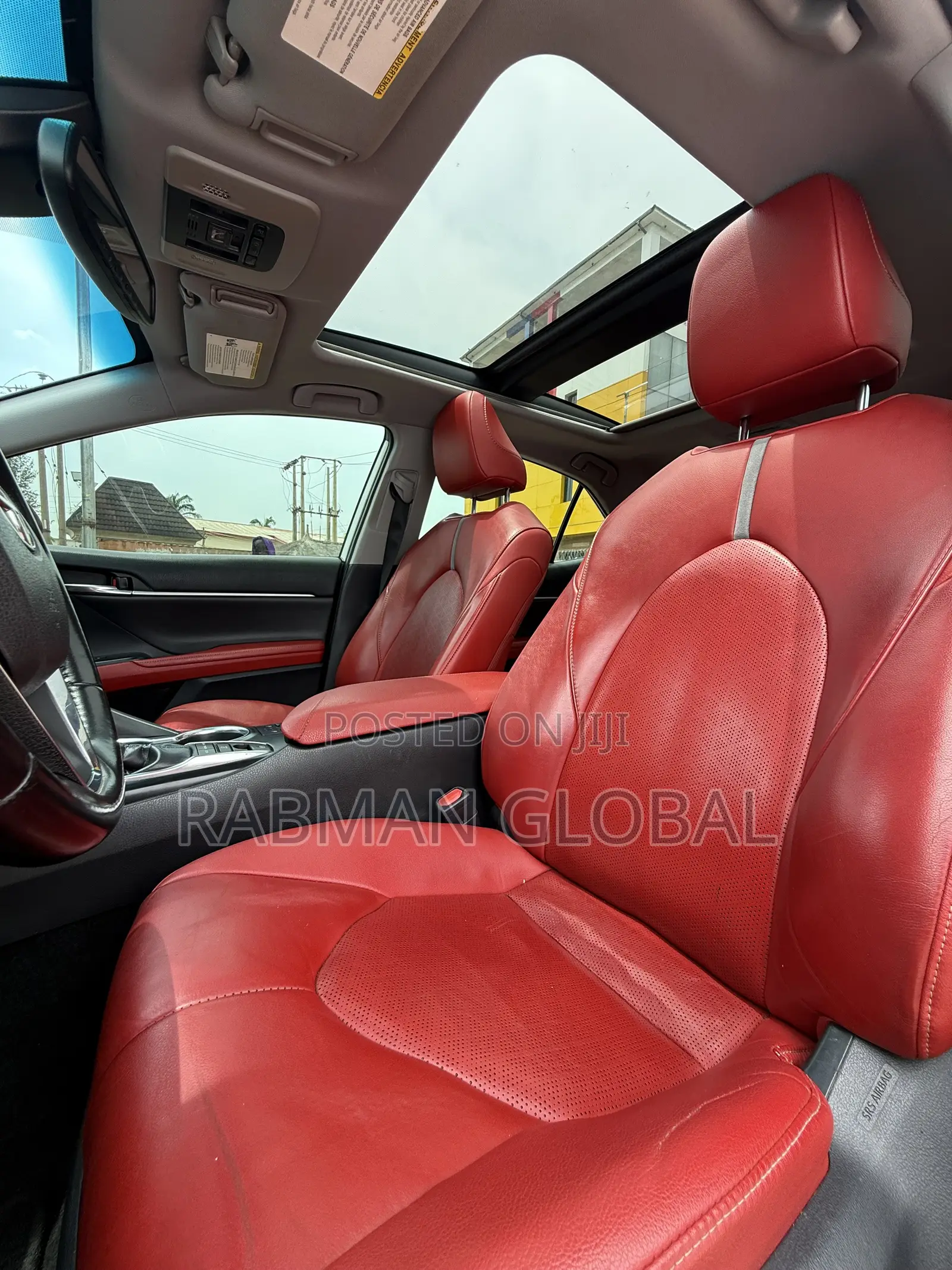 Toyota Camry XSE (2.5L 4cyl 8A) 2019 White