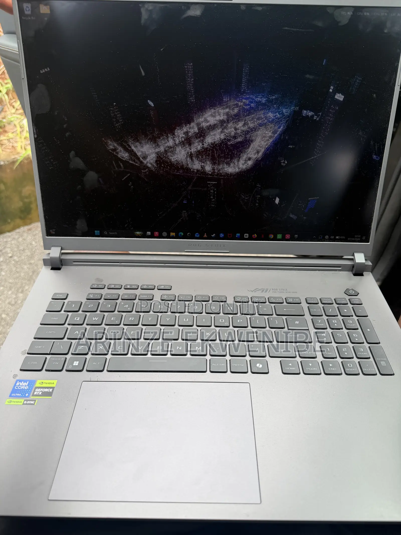 Laptop Asus ROG Strix G18 32GB Intel Core Ultra 9 SSD 2T