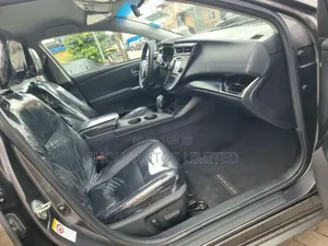 Toyota Avalon XLE FWDSedan (3.6L 6cyl 6A) 2016 Gray