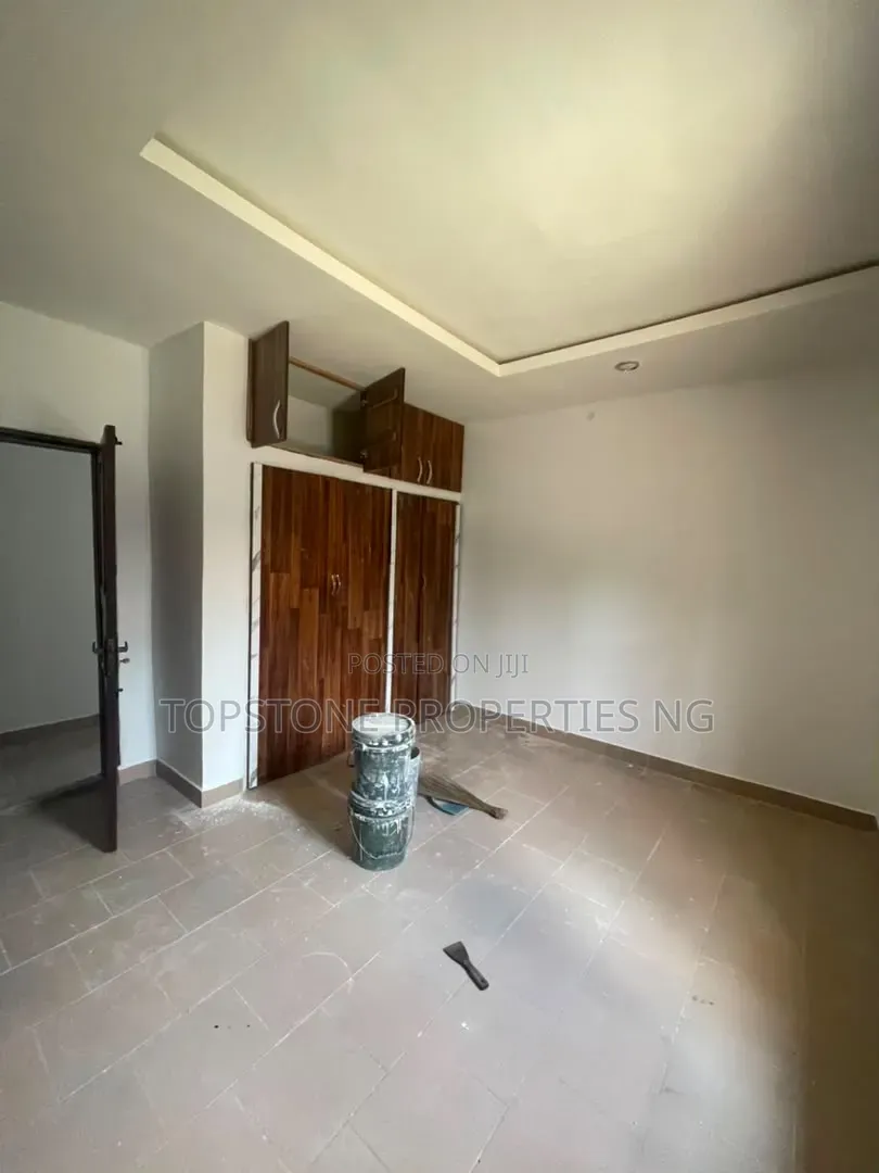 3bdrm Block of Flats in Topstone Properties, Uyo for rent