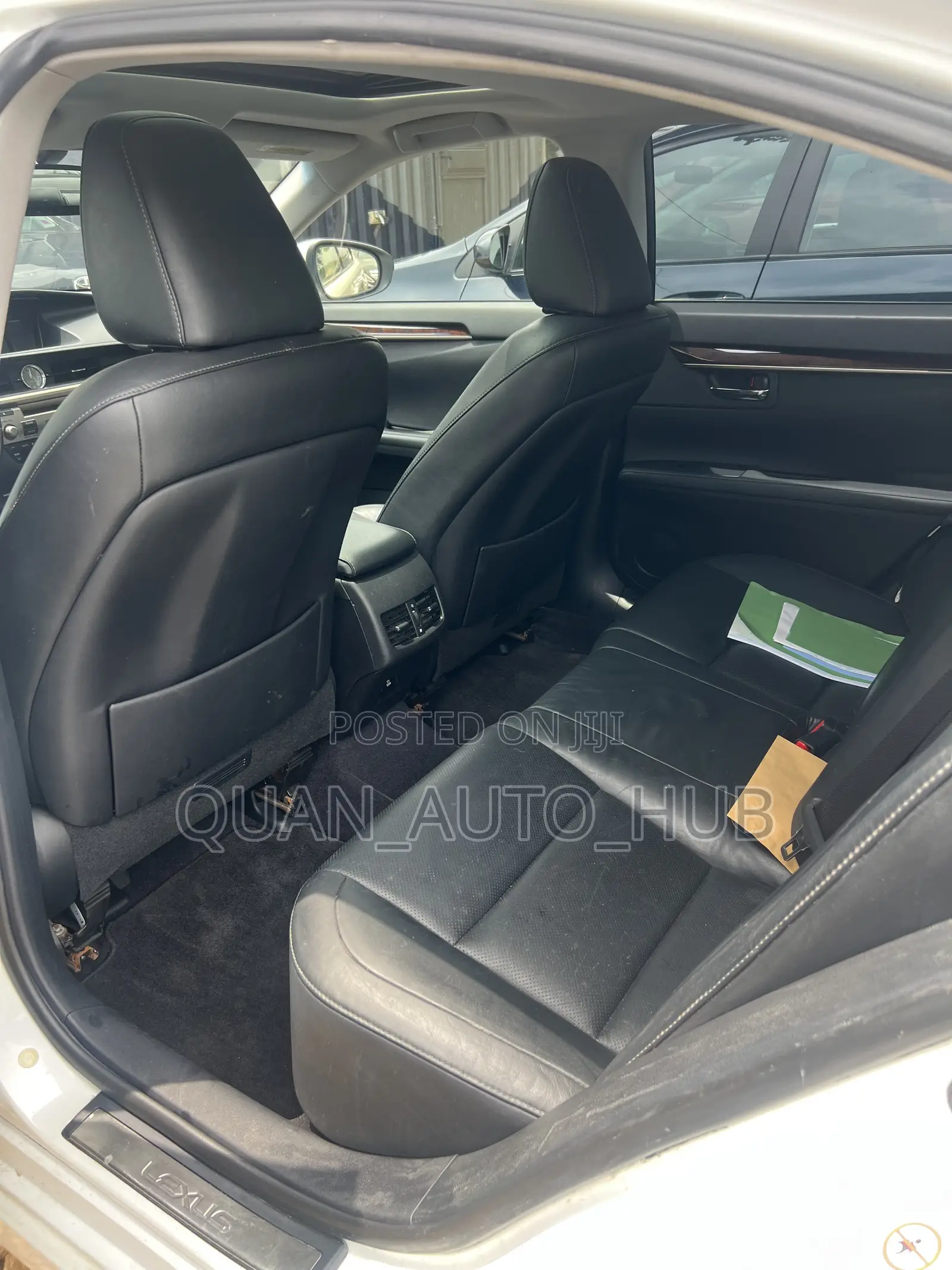 Lexus ES 350 FWD 2014 White