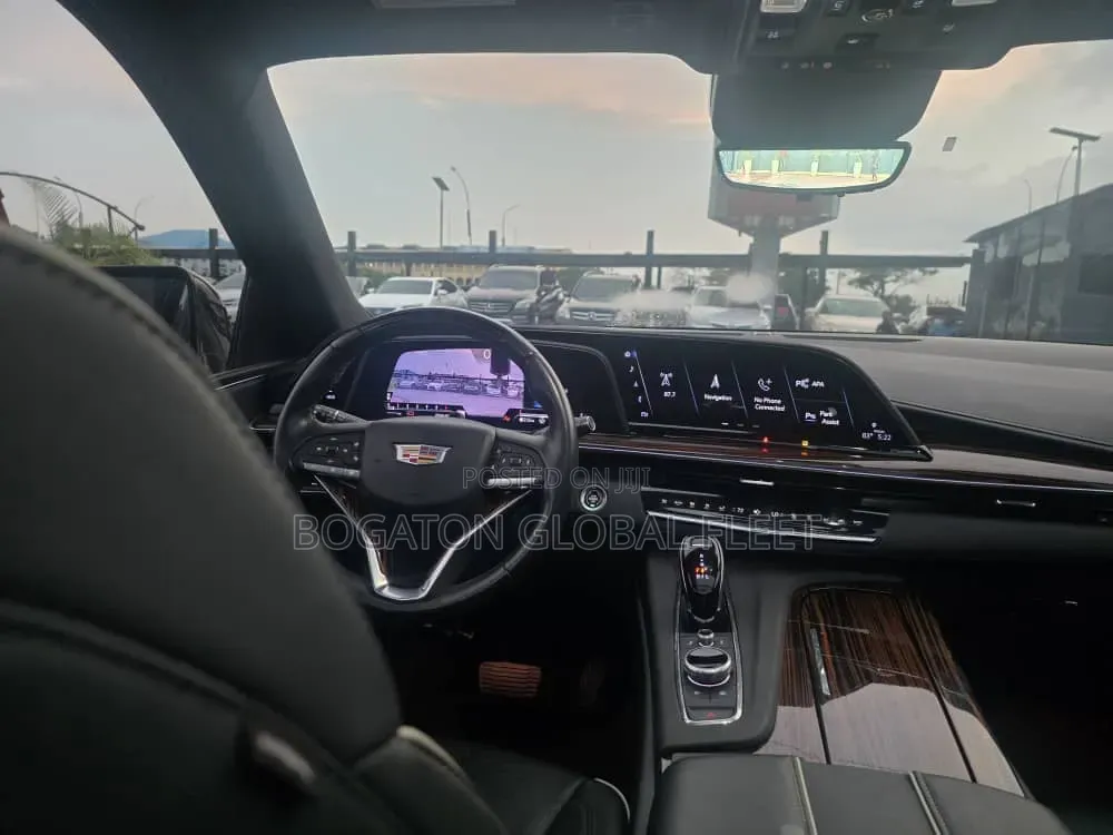 2025 Cadillac Escalade for Rent (Pure Black)
