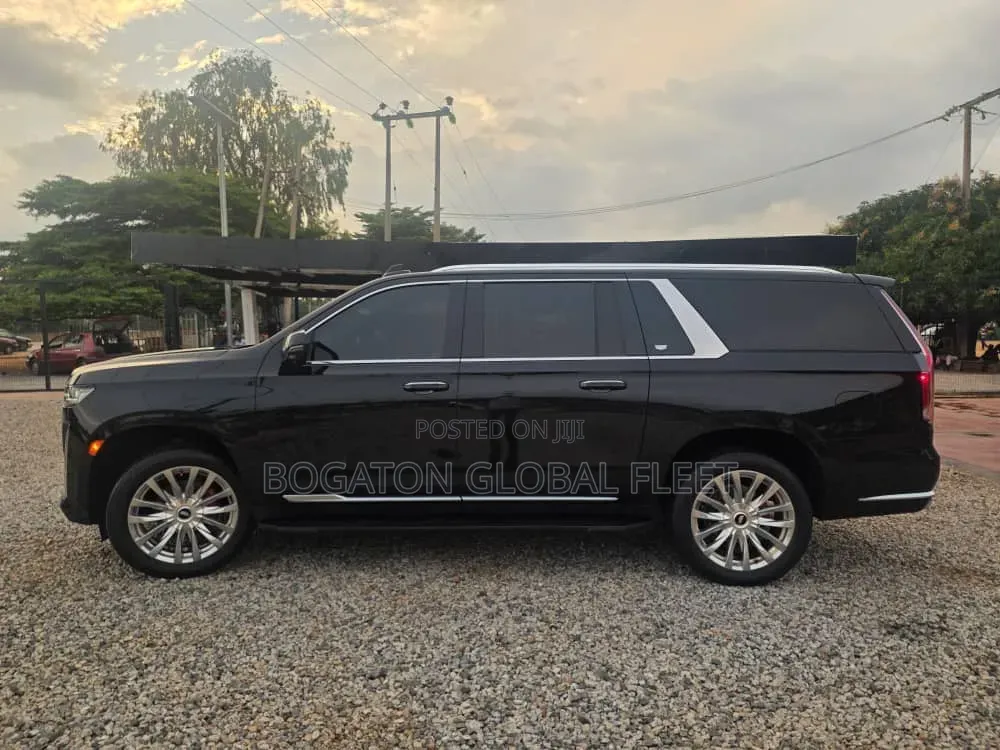 2025 Cadillac Escalade for Rent (Pure Black)