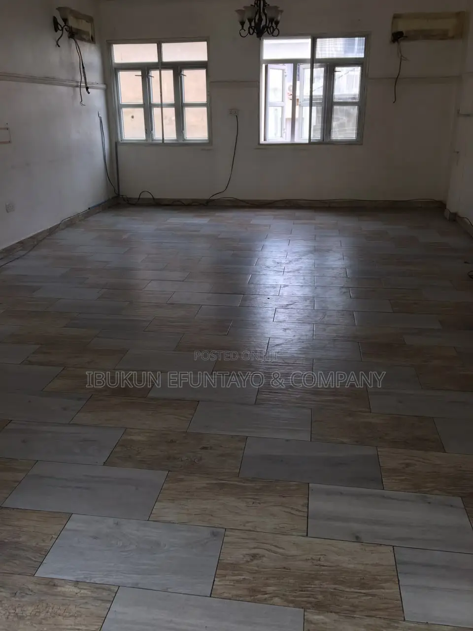 4bdrm Duplex in Ahmadu Bello Way for rent