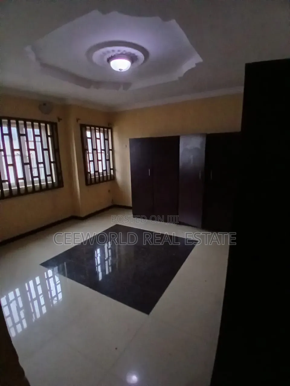 4bdrm Duplex in Providence Estate for rent