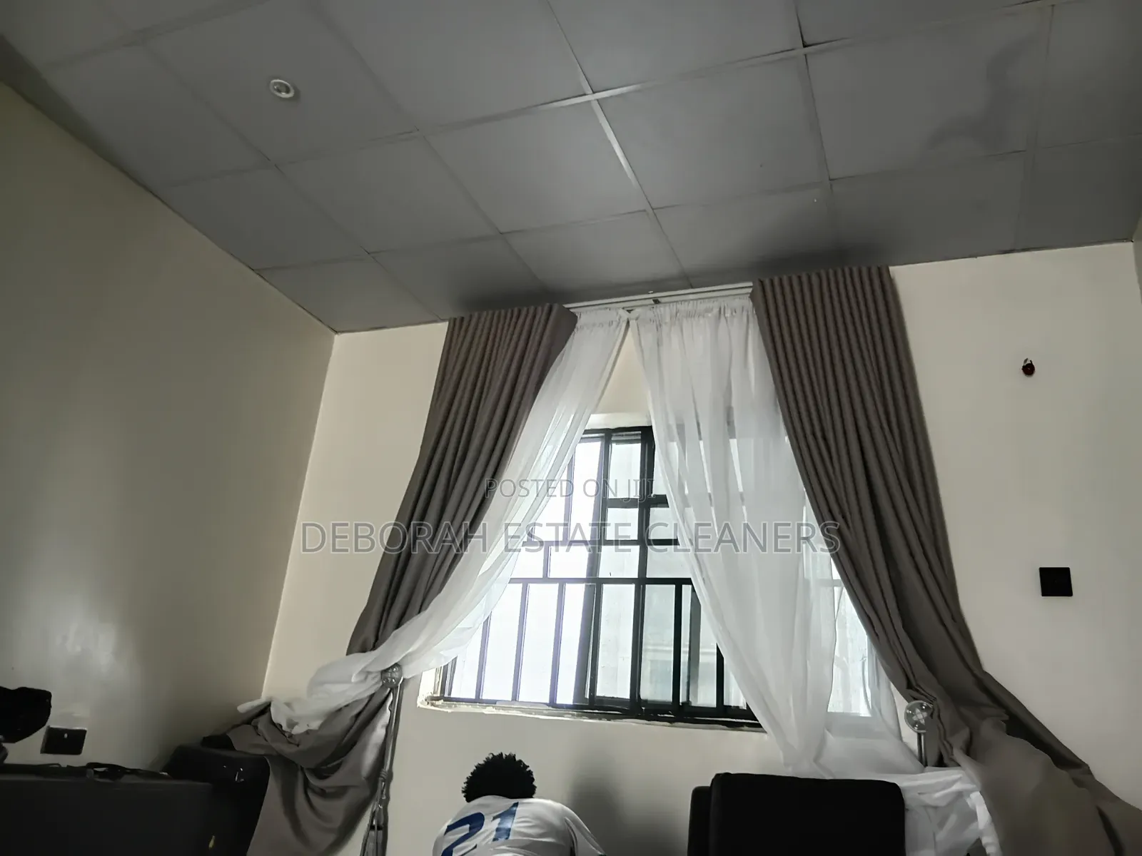 Curtains Cleaning Service