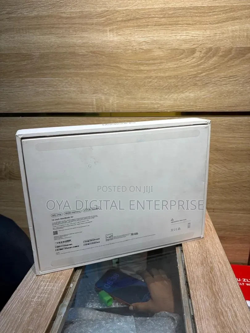 Laptop Apple MacBook Air 2026 M5 16GB Apple M5 SSD 512GB
