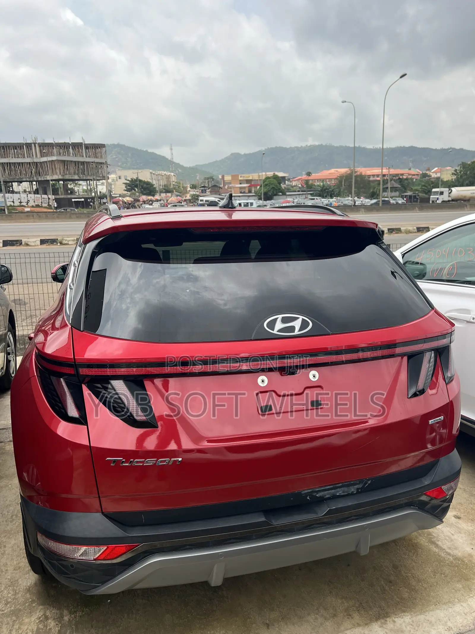 Hyundai Tucson 2023 Red