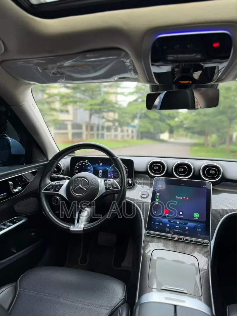 Mercedes-Benz C300 2022 White