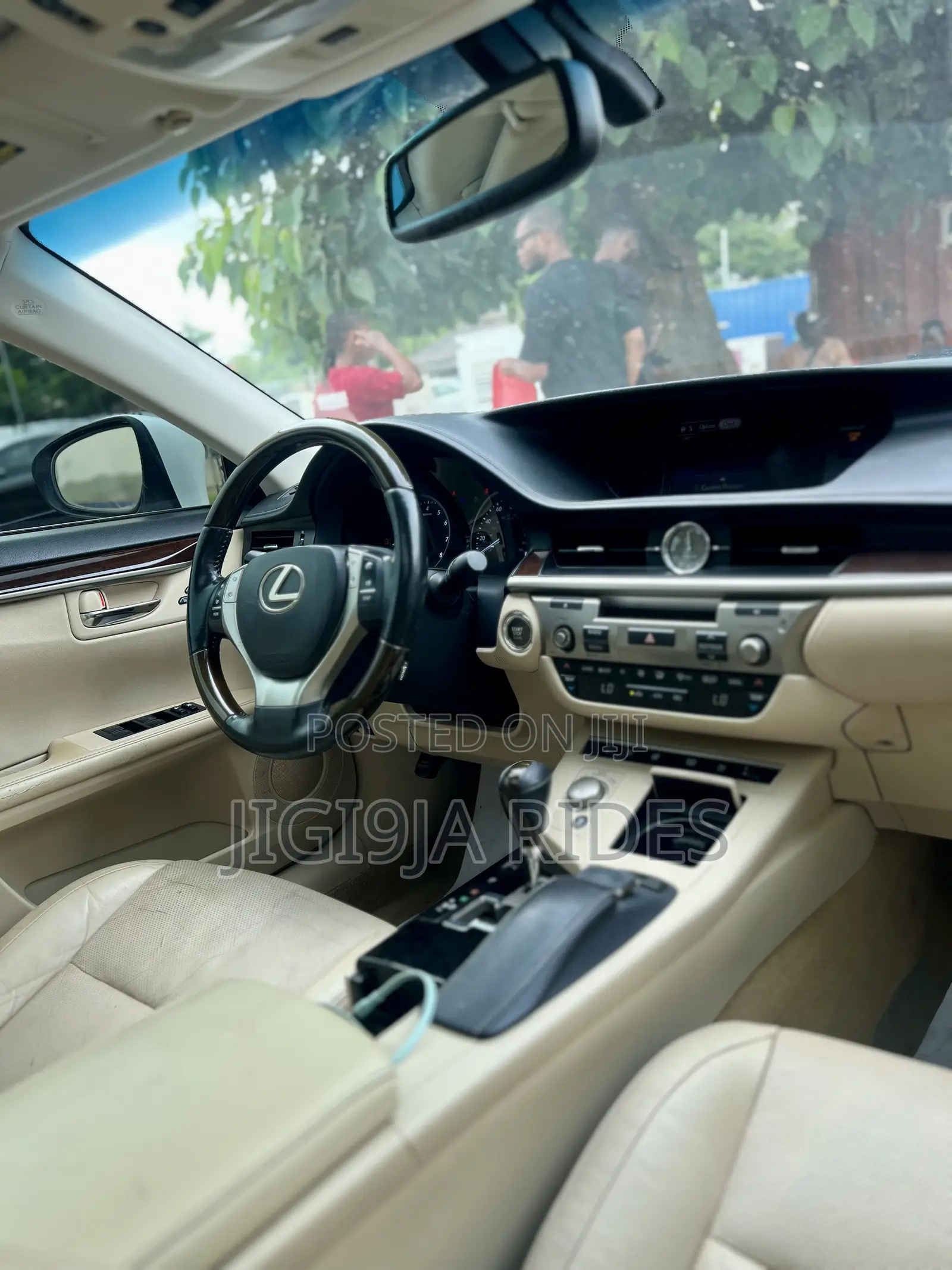 Lexus ES 2015 White