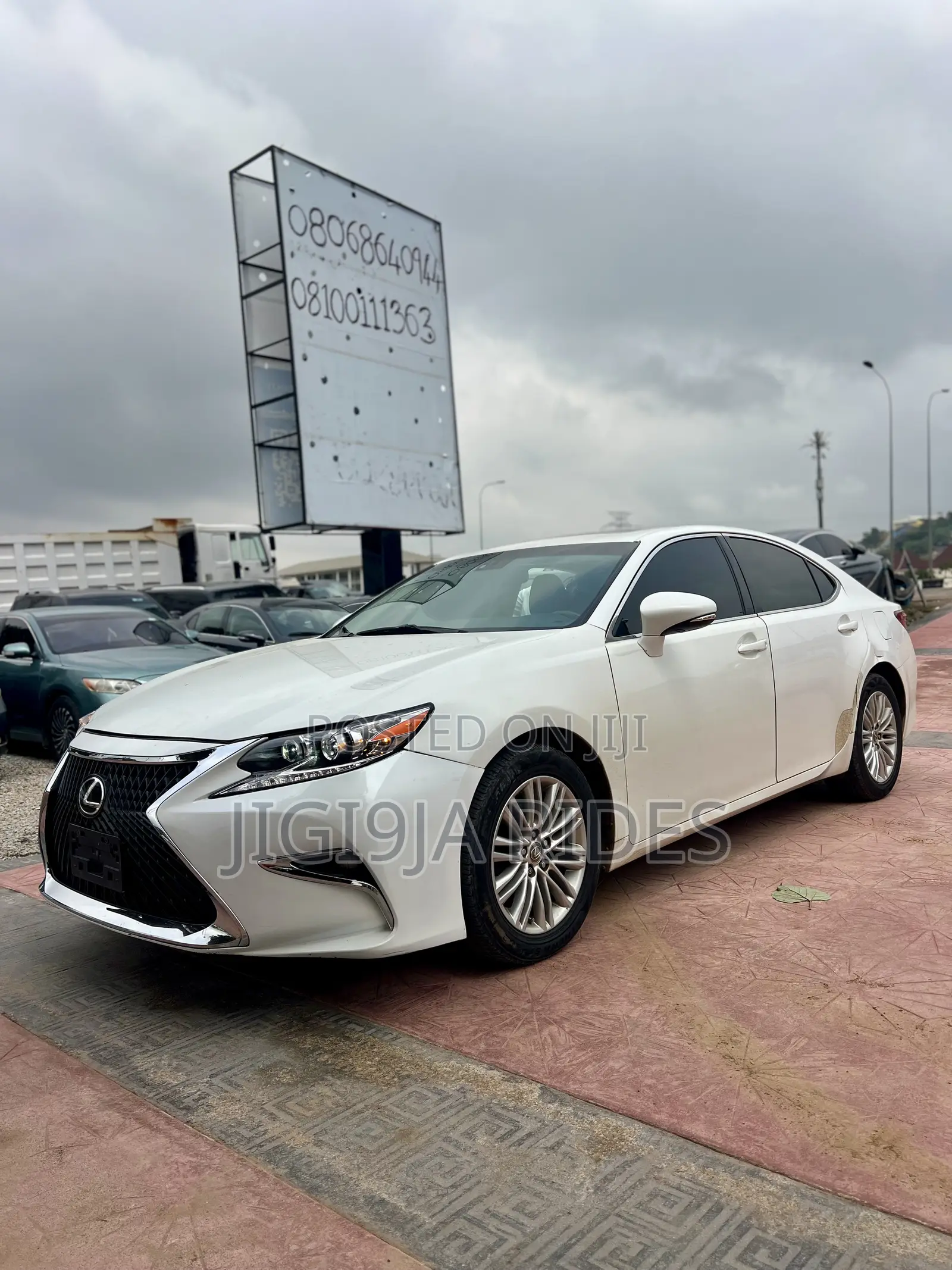 Lexus ES 2015 White