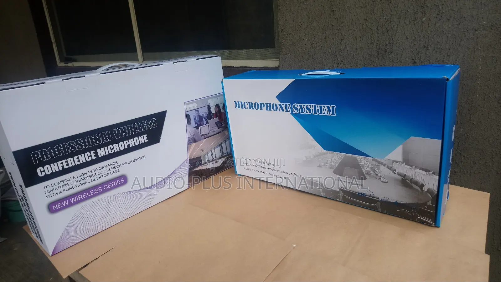 Orban Table Top 4 in 1 Conference Wireless Mic. UHF Fixed-Frequency