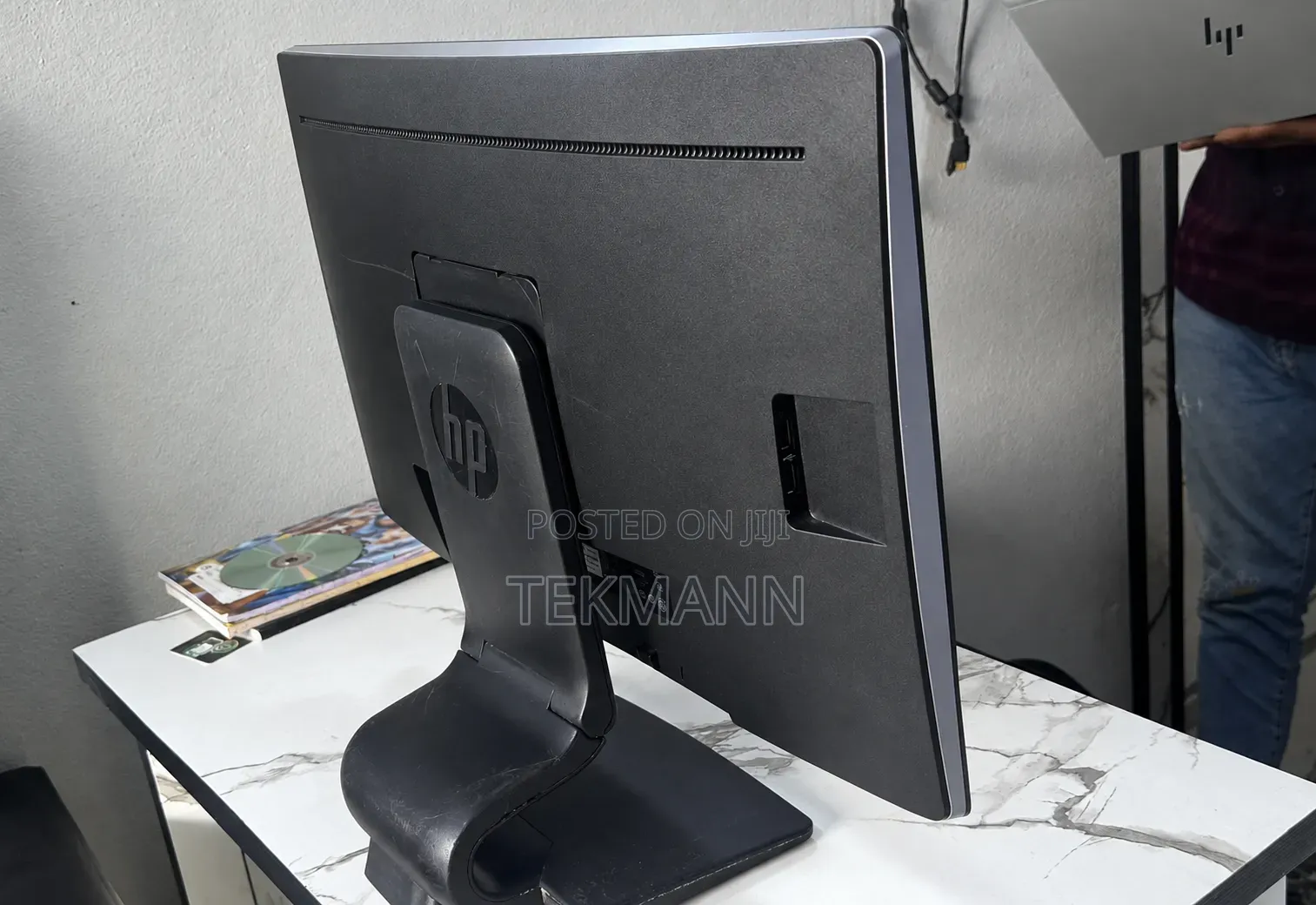 HP EliteDisplay E232 23" Full HD LED Monitor HDMI DisplayPort