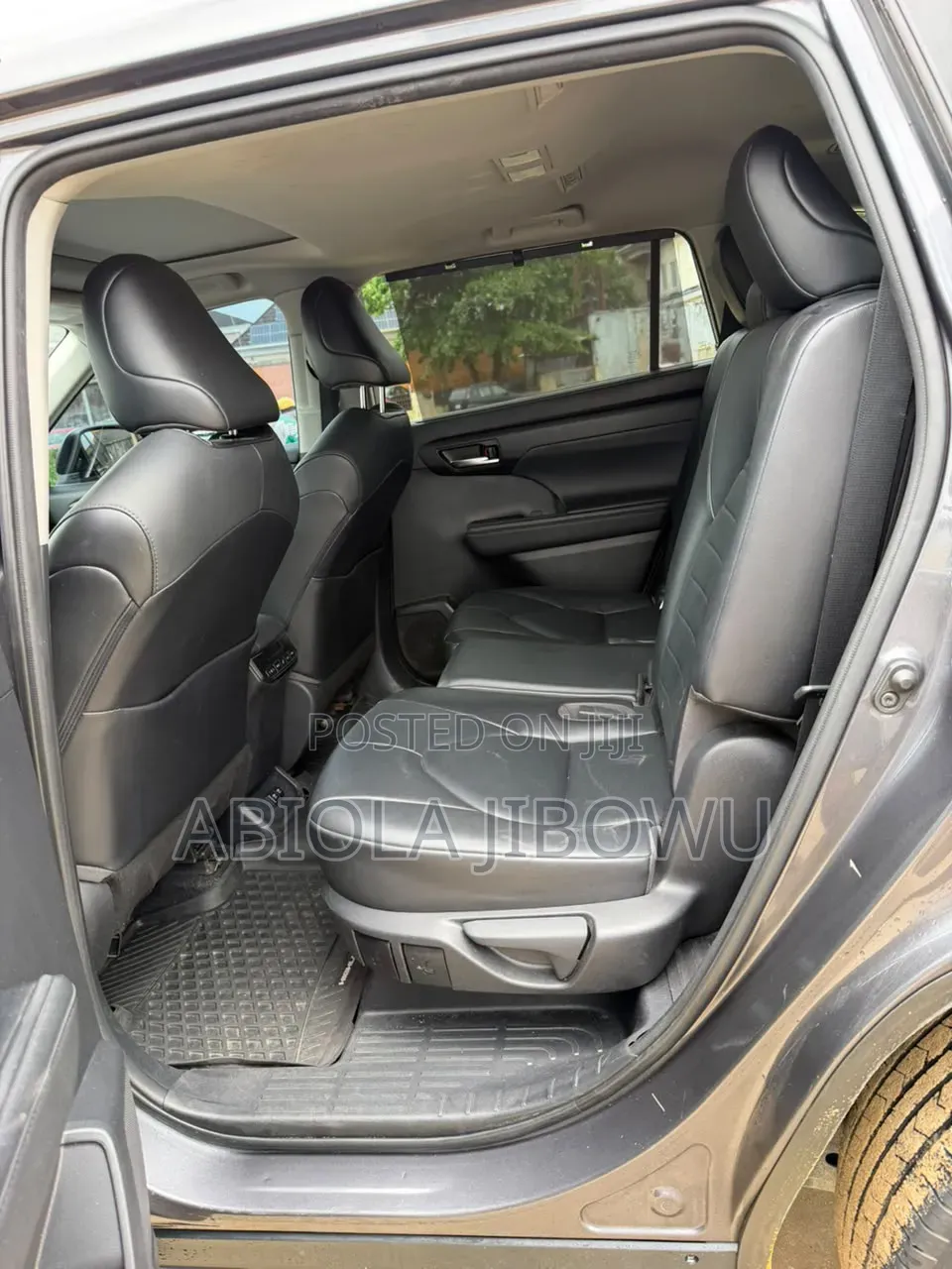 Toyota Highlander XLE 2021 Gray