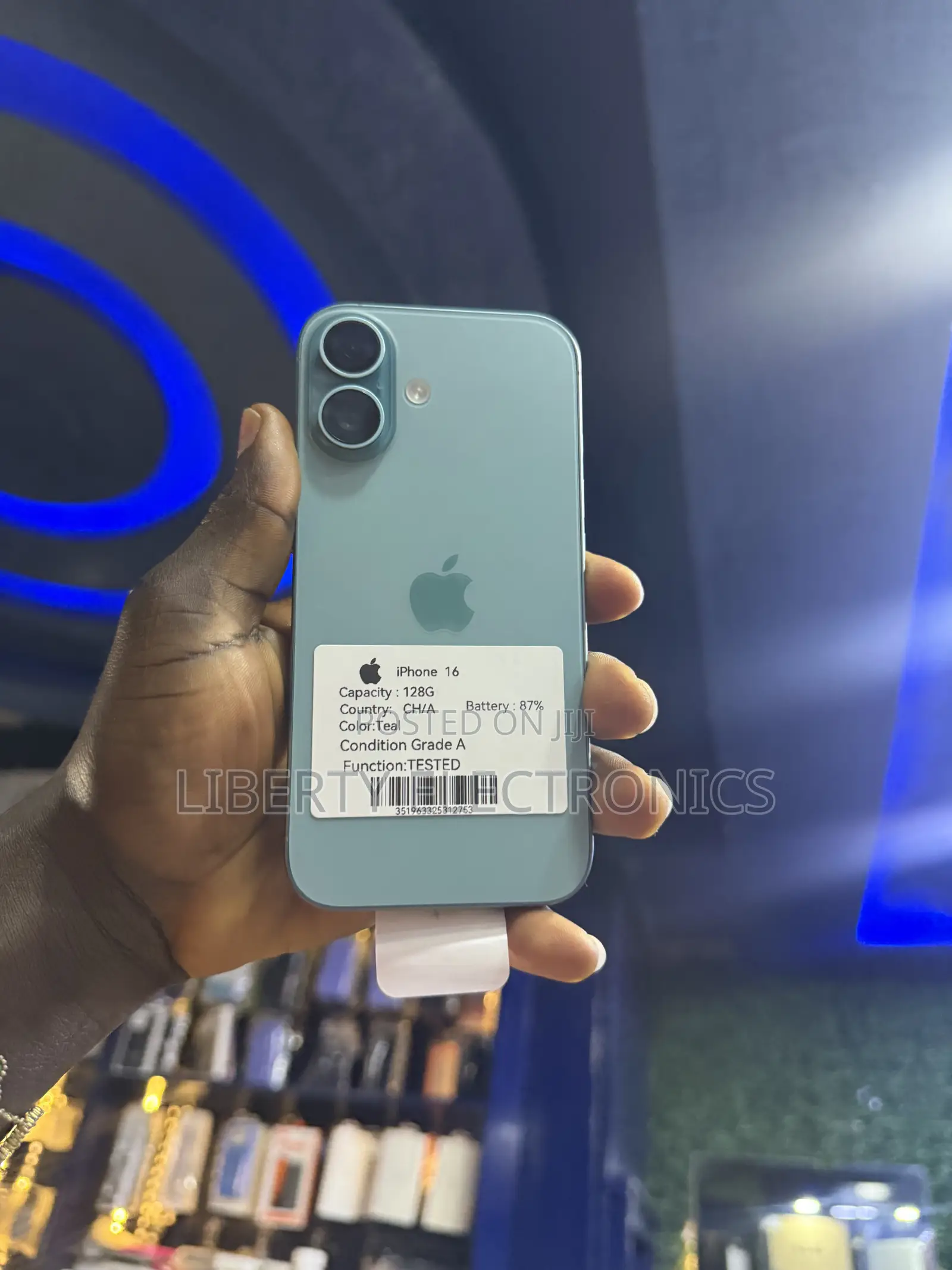 Apple iPhone 16 128 GB Green