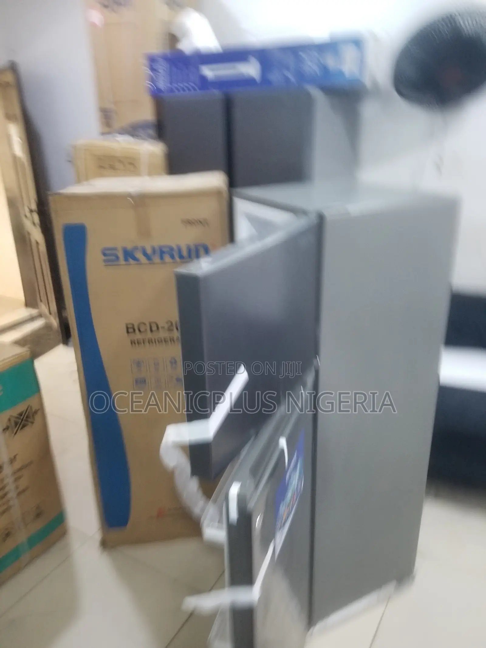 Skyrun BCD-200 Refrigerator