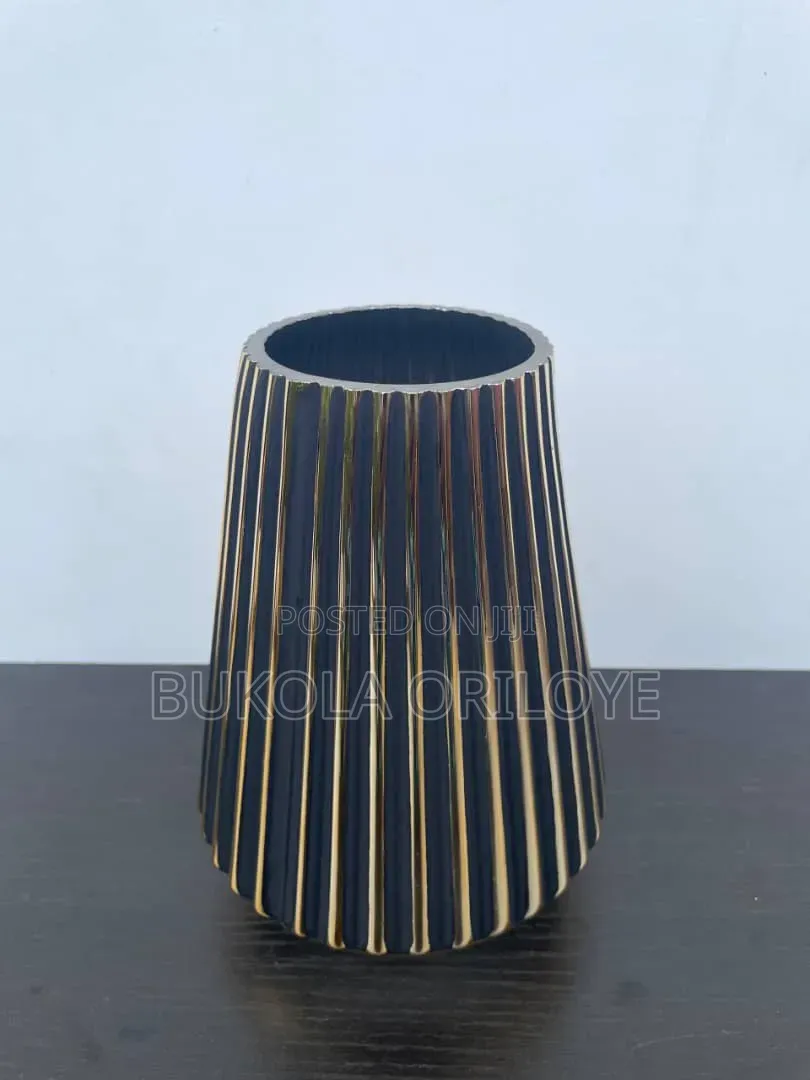 Flower Vases for Rentals Service