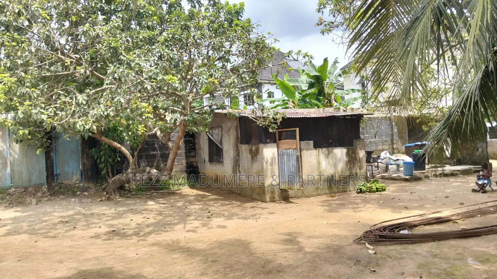 For Sale : Fenced 1 1⁄2 Plots at Deeper Life St, Mgbeoba, Ph
