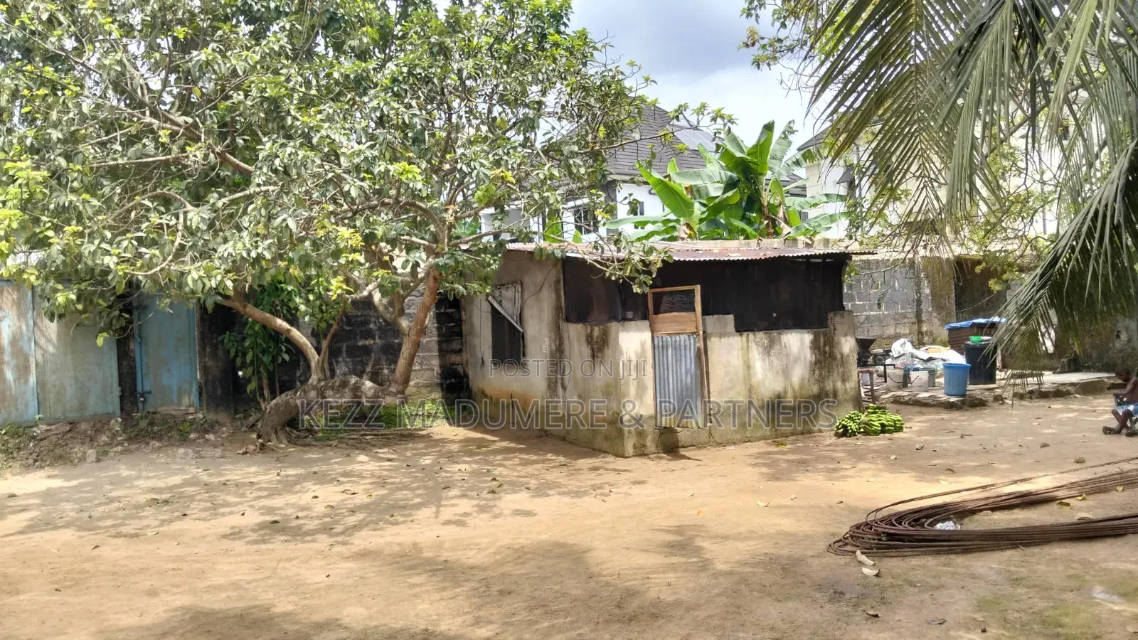 For Sale : Fenced 1 1⁄2 Plots at Deeper Life St, Mgbeoba, Ph