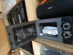 Table Microwave 20 Liters Newcastle
